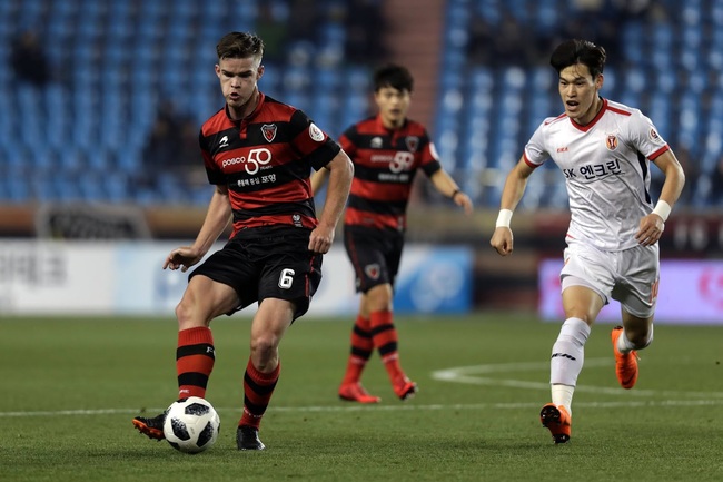 Màn so tài đỉnh cao giữa Pohang Steelers vs Jeju United FC
